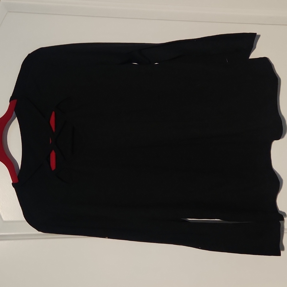 Long sleeve Black shirt with Criss cross neck lone